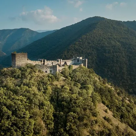 Cosy Mountain House Right Beneath A Medieval Castle. Apartment Kraljevo